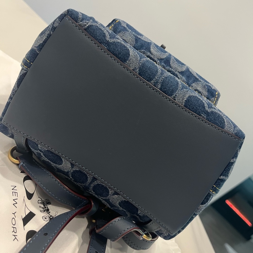Coach Riya Backpack 21 in Signature Denim - Picture 5 of 11
